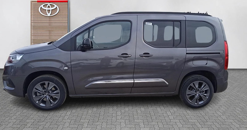 Toyota Proace City Verso cena 152990 przebieg: 10, rok produkcji 2023 z Giżycko małe 56